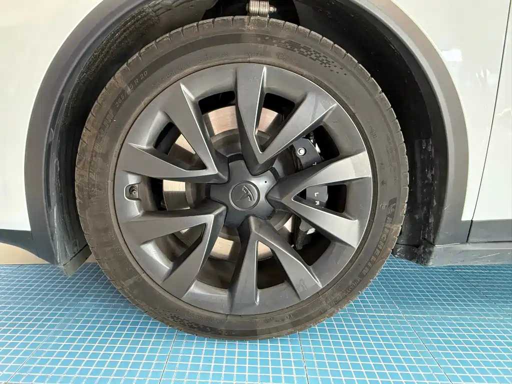Tesla Model X — фотографии объявления, Фото 11