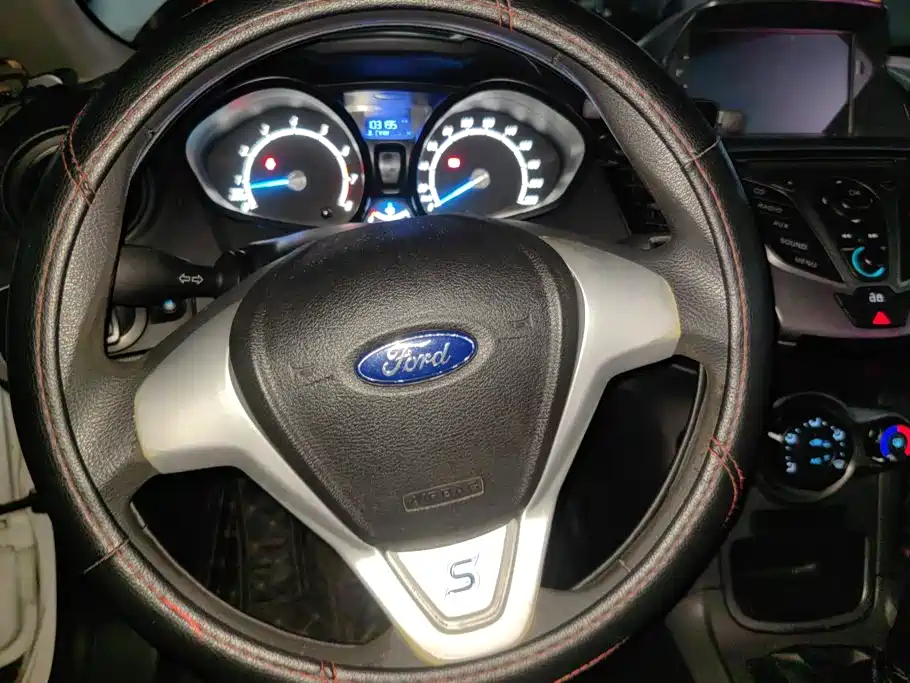 Ford Fiesta — миниатюра 15