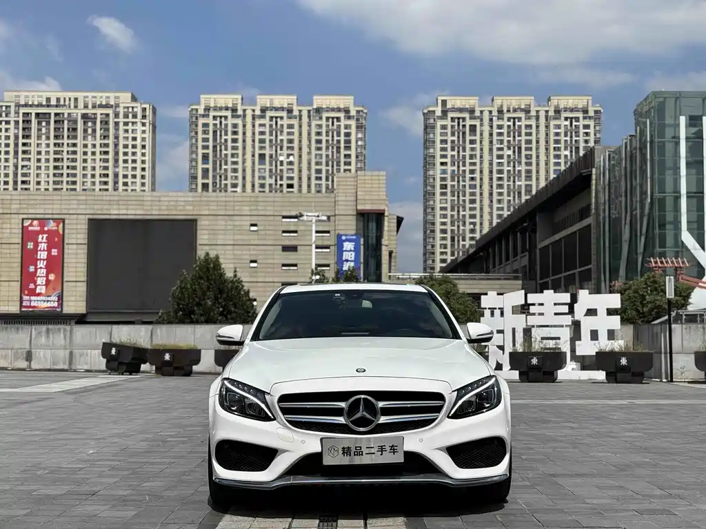 Mercedes-Benz C-Class — миниатюра 2