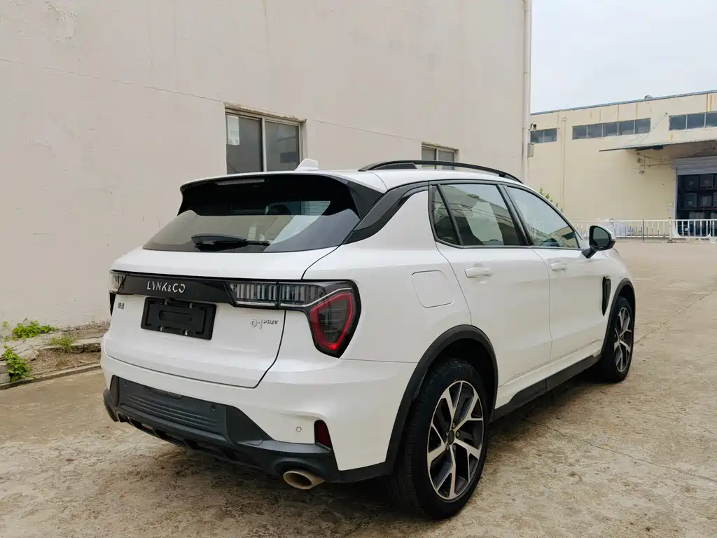 Lynk & Co 01 EM-P — миниатюра 9