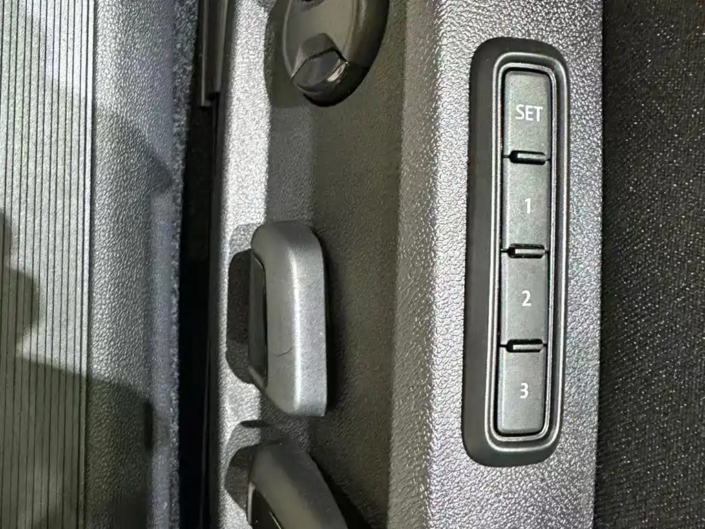 Volkswagen Passat 2026 380TSI