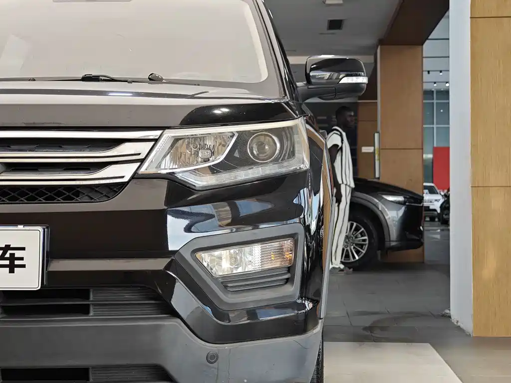 Oshan CX70 2016 1.6L MT Luxury