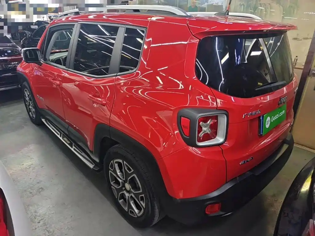 Jeep Renegade — миниатюра 5