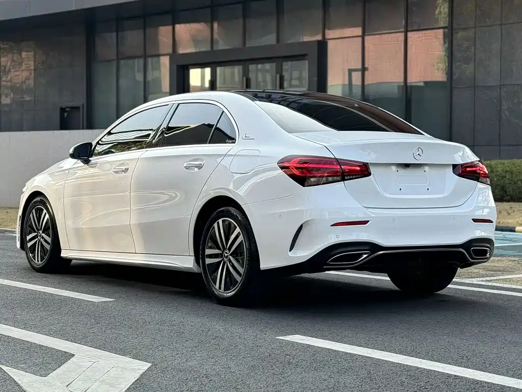 MERCEDES-BENZ A CLASS