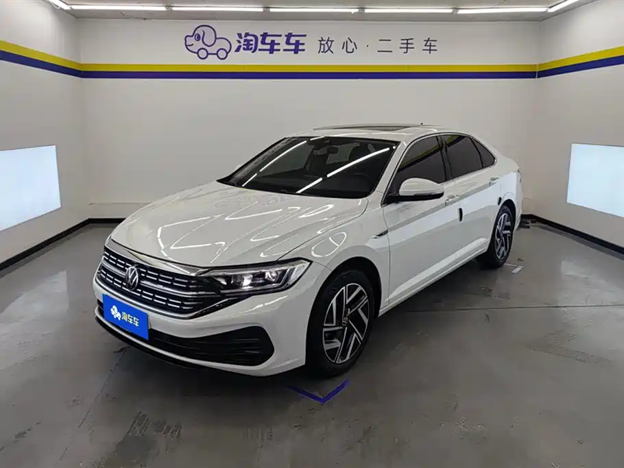Volkswagen Sagitar 2022