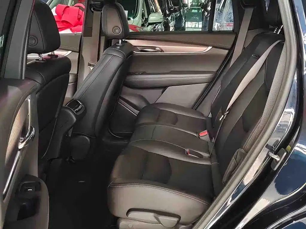 Cadillac XT6 — миниатюра 16