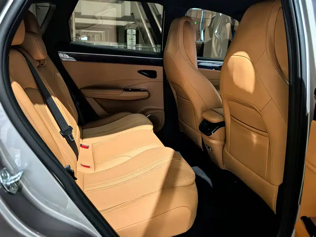 GEELY GALAXY GALAXY L7