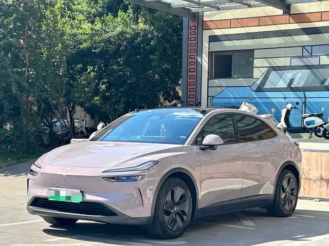2025 Nio L60