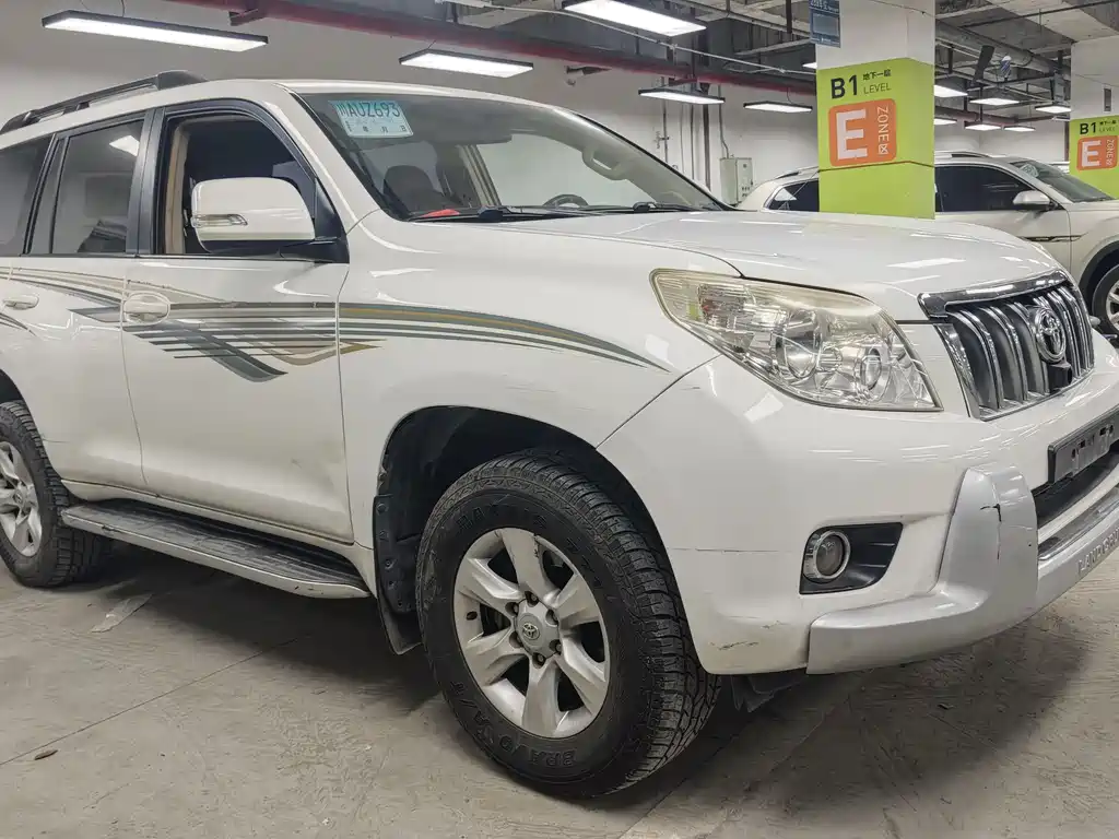Toyota Land Cruiser Prado 2010 4.0L AT TX