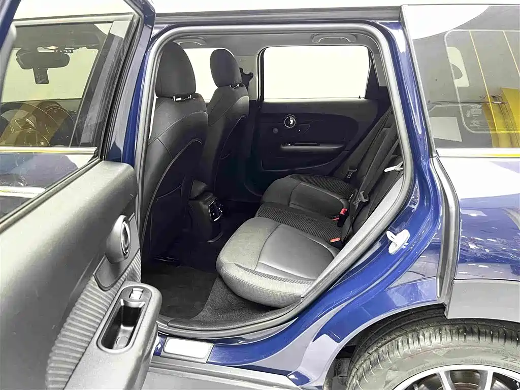 MINI Mini Clubman — миниатюра 7