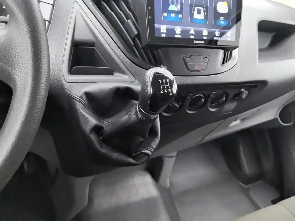 Ford Transit — миниатюра 13