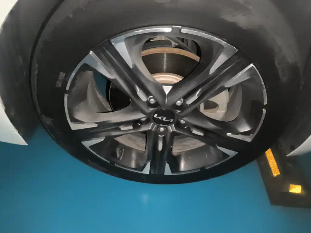 Kia K5 — миниатюра 24