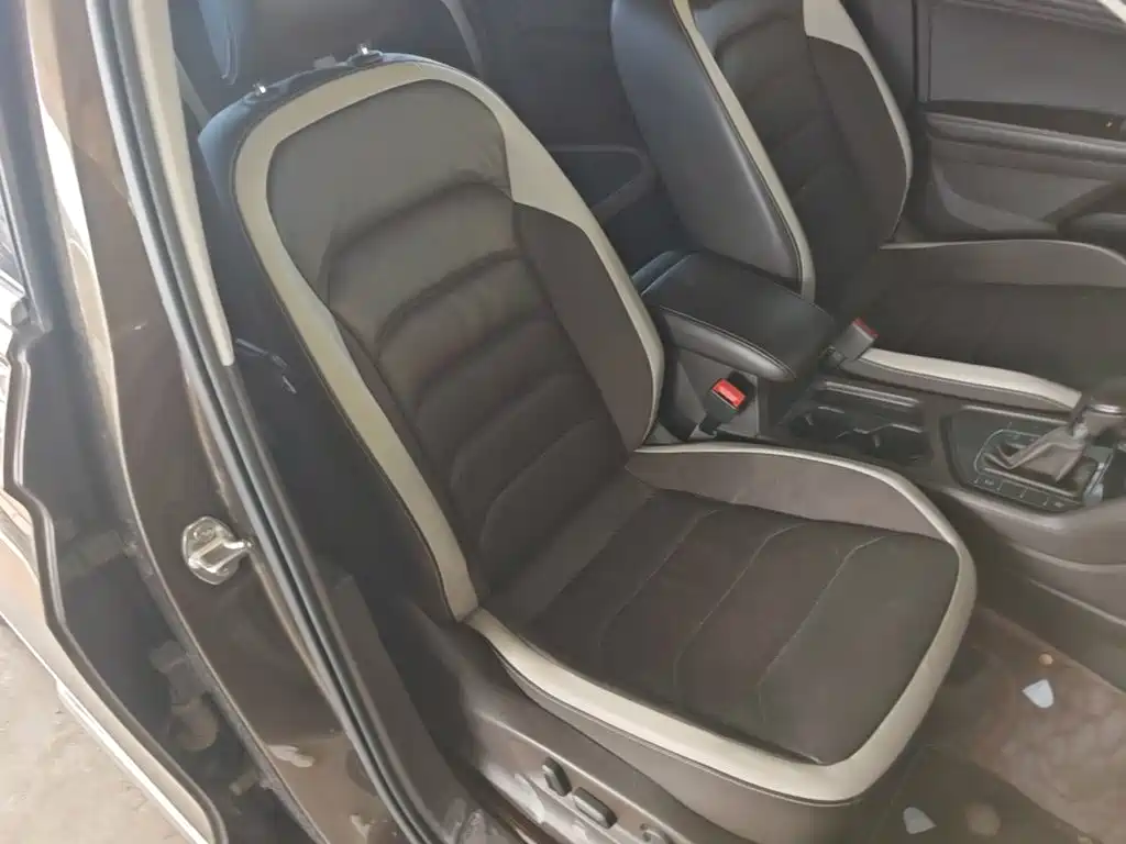 Volkswagen Tiguan L — миниатюра 25