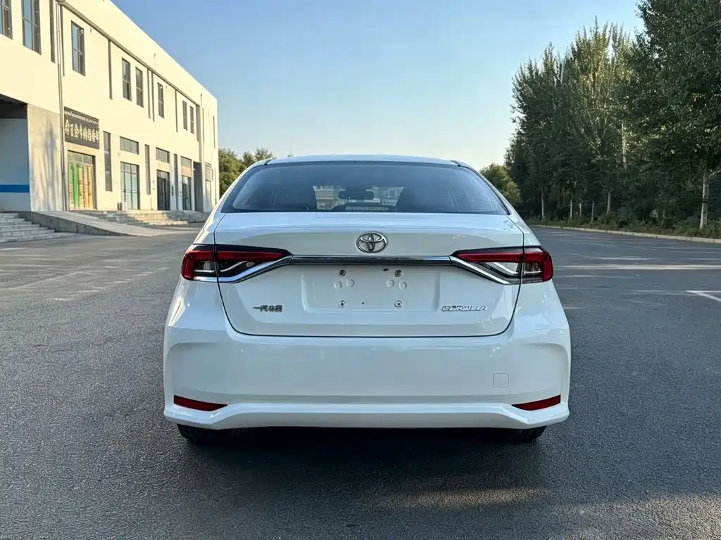 Toyota Corolla — миниатюра 8
