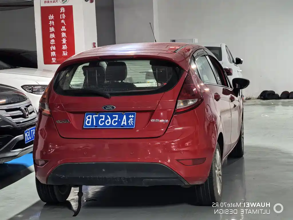 Ford Fiesta 2011 1.5L AT Fashion