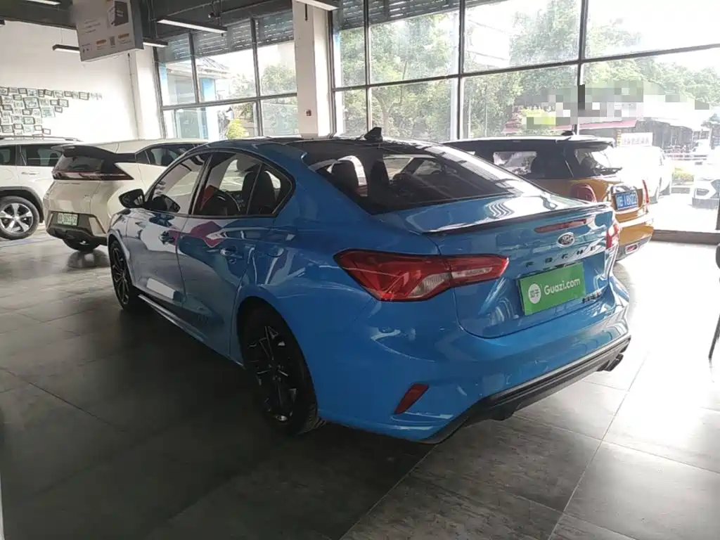 Ford Focus — миниатюра 5