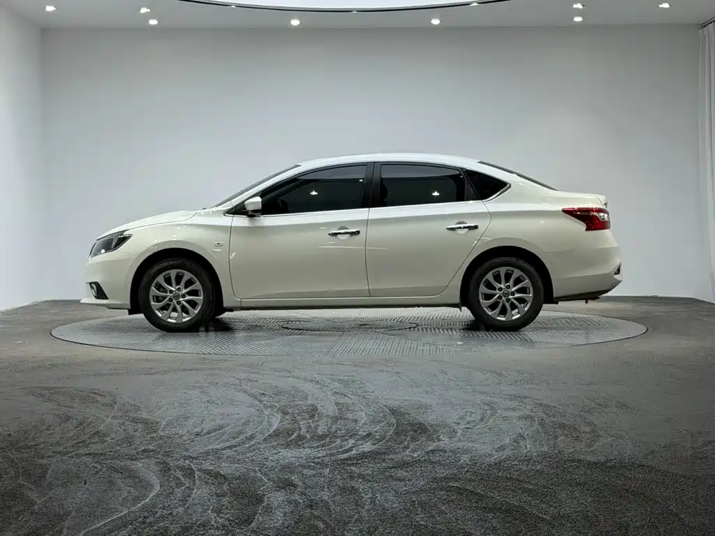 Nissan Sylphy — миниатюра 8