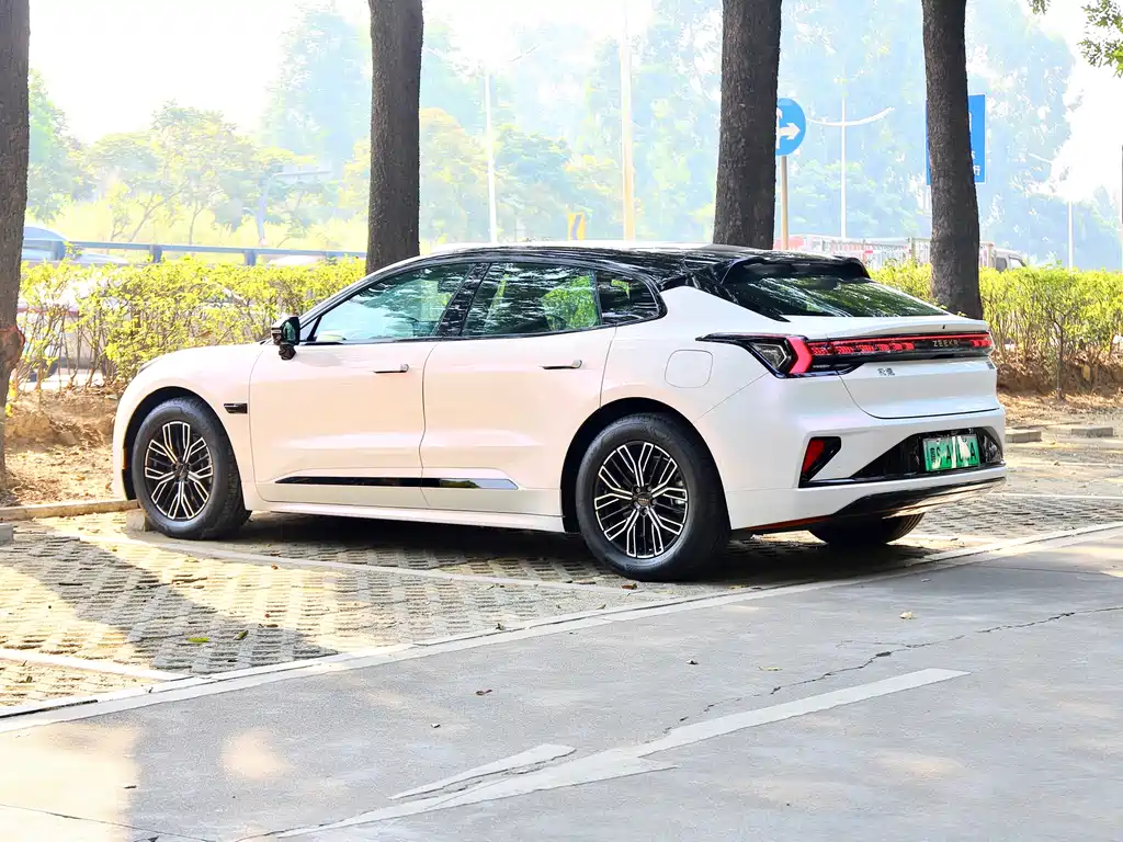 ZEEKR EXTREME KRYPTON 001