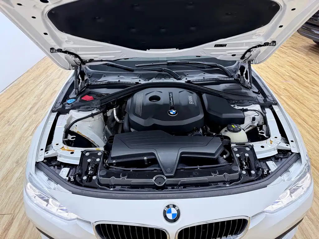BMW 3 Series — миниатюра 27