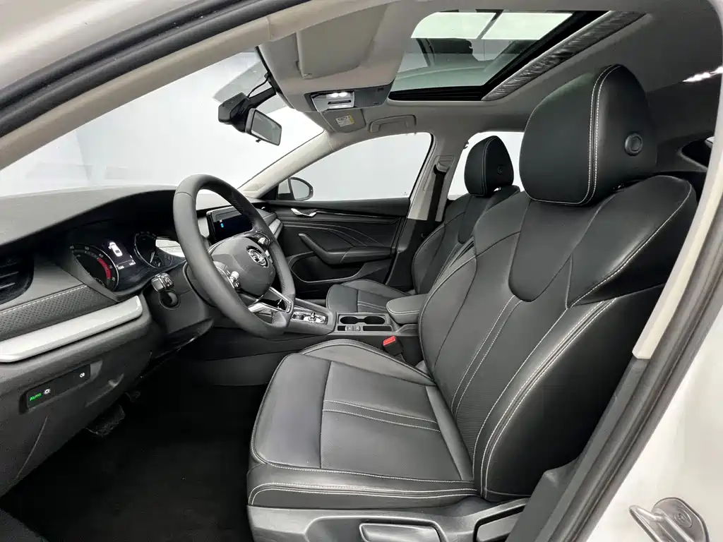 Skoda Octavia — миниатюра 7
