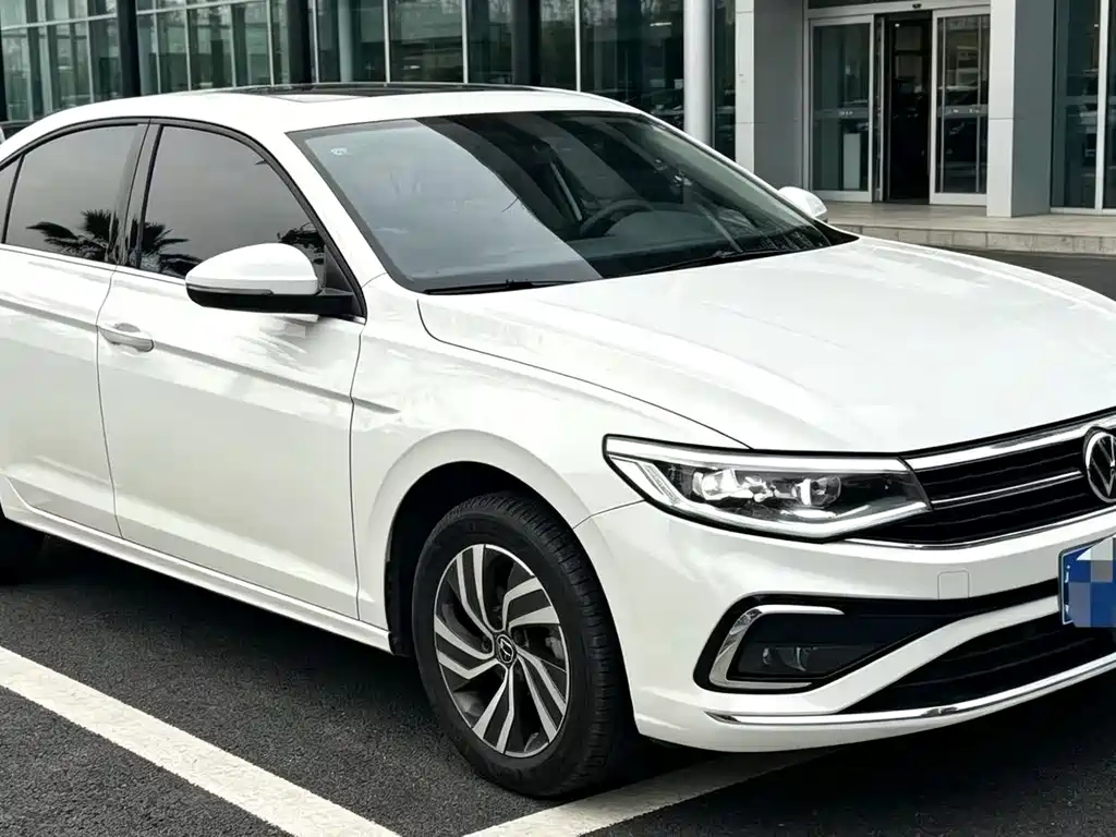 Volkswagen Bora 2023 200TSI DSG
