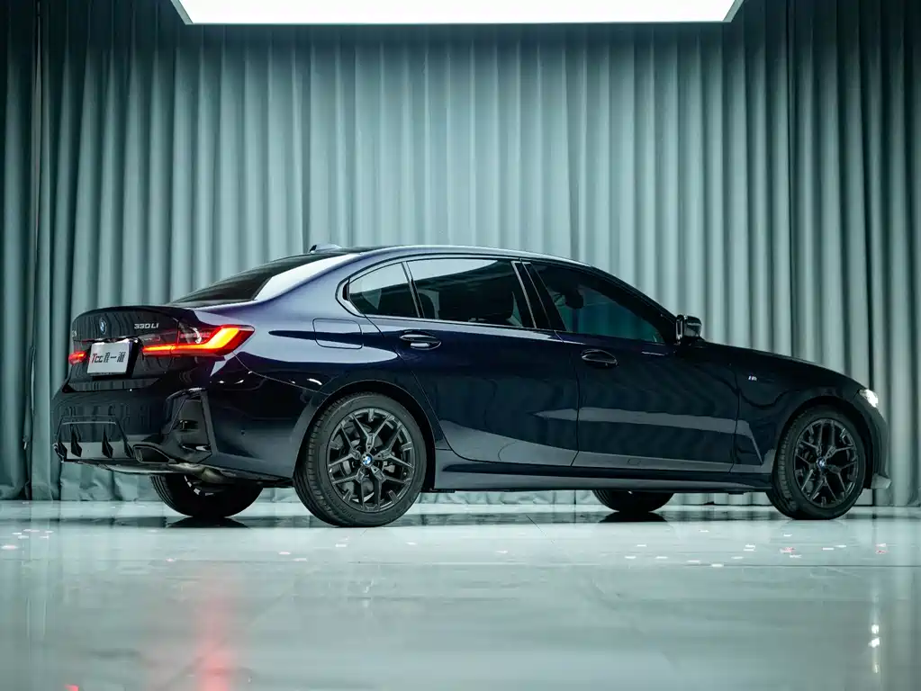 BMW 3 Series — миниатюра 11