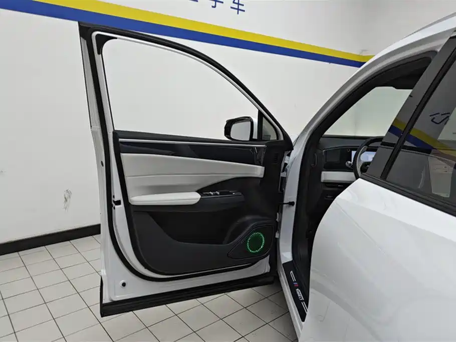 GEELY GALAXY GALAXY L7