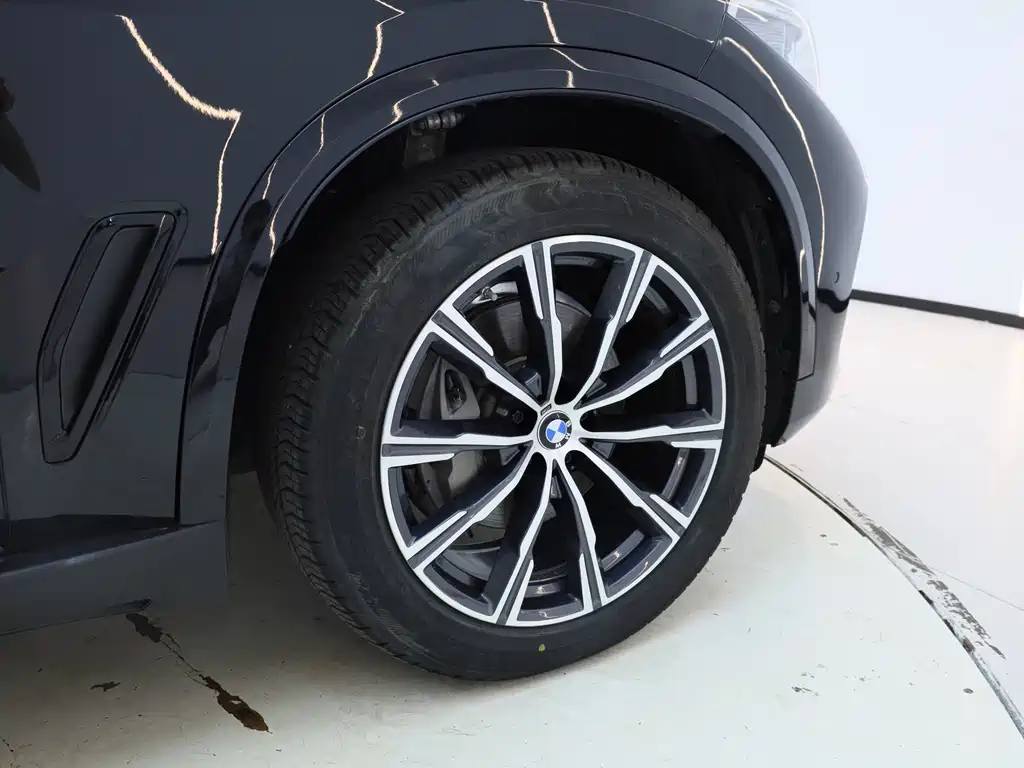BMW X5 (Import) — миниатюра 14