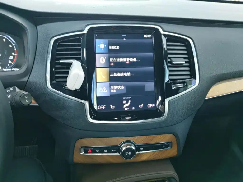 Volvo XC90 — миниатюра 13