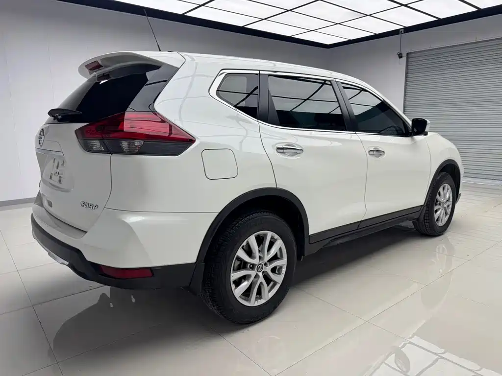 Nissan X-Trail — миниатюра 6