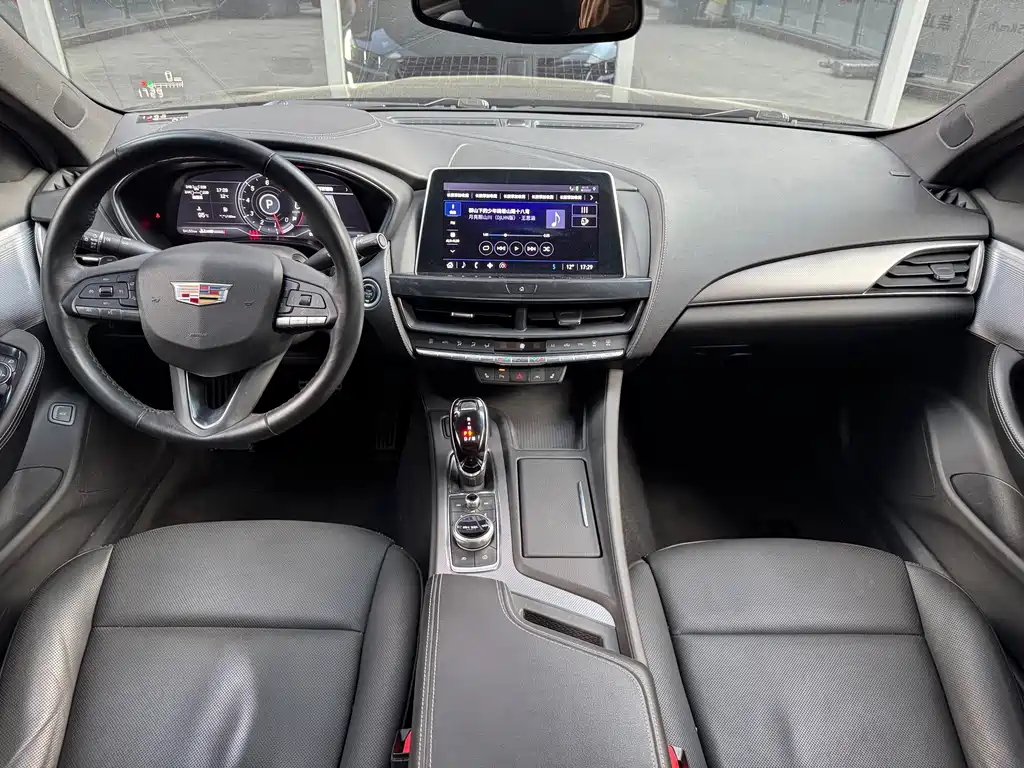 Cadillac CT5 — миниатюра 5