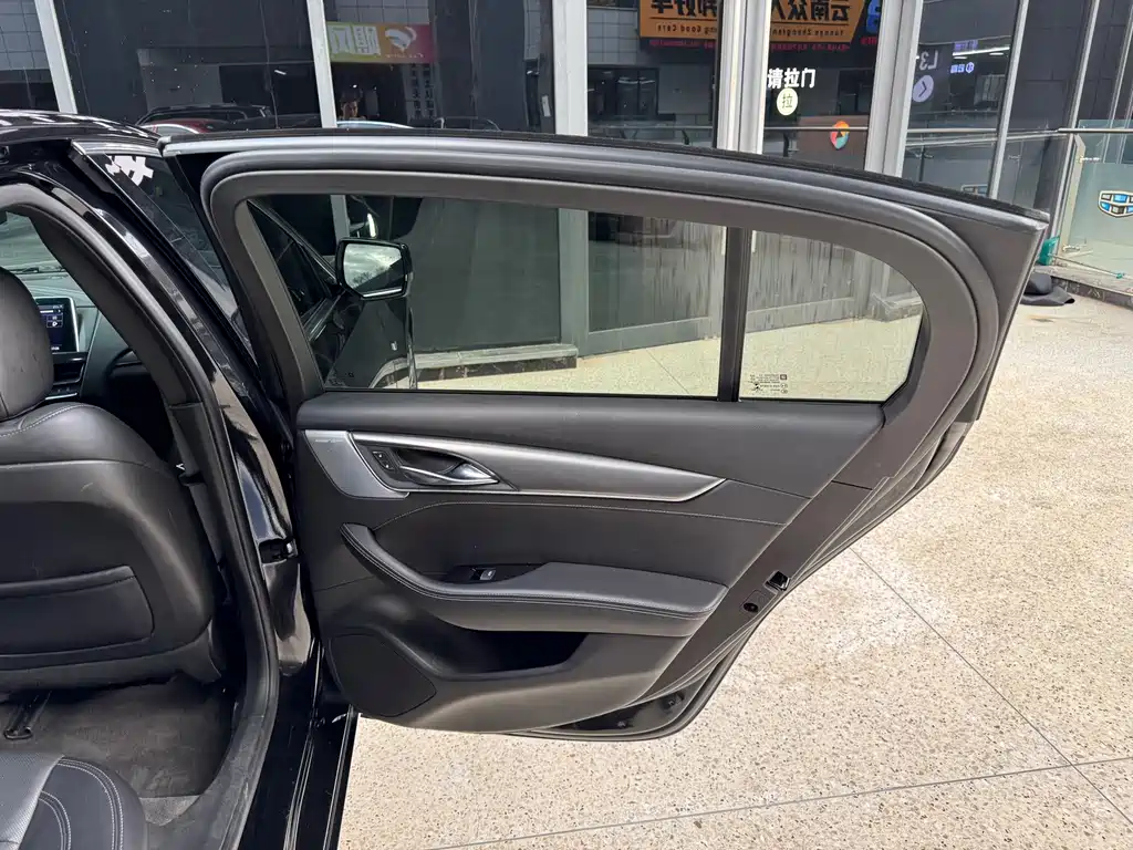 Cadillac CT5 — миниатюра 43