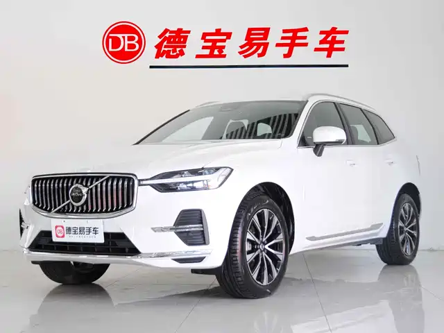 VOLVO XC60 2022