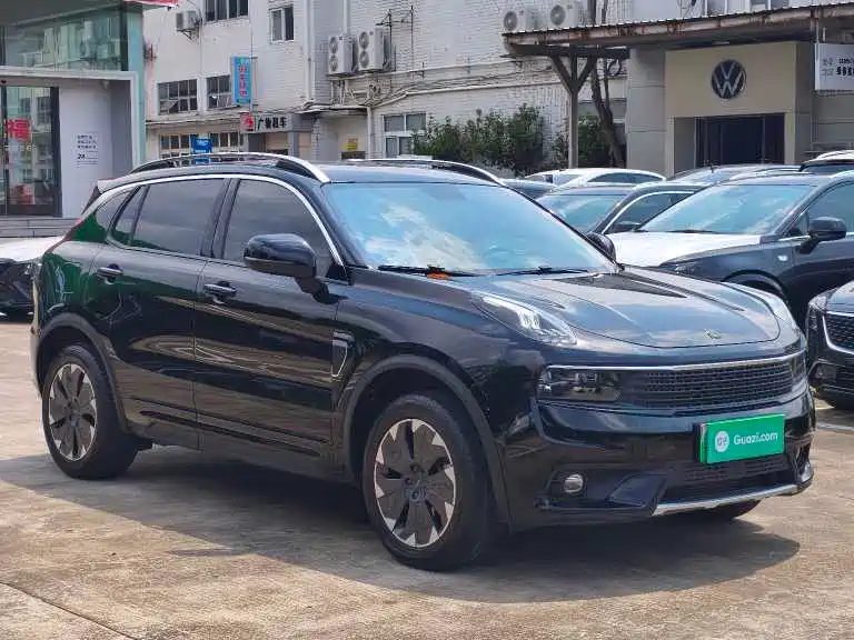 Lynk & Co 01 EM-P — миниатюра 3