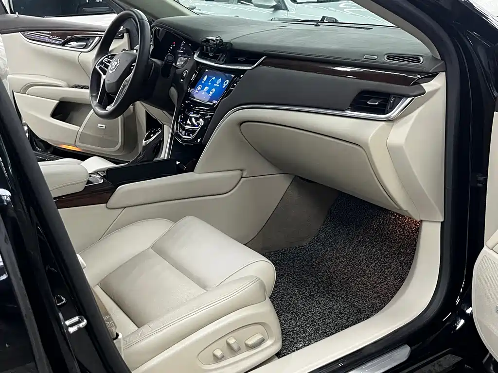 Cadillac XTS — миниатюра 13