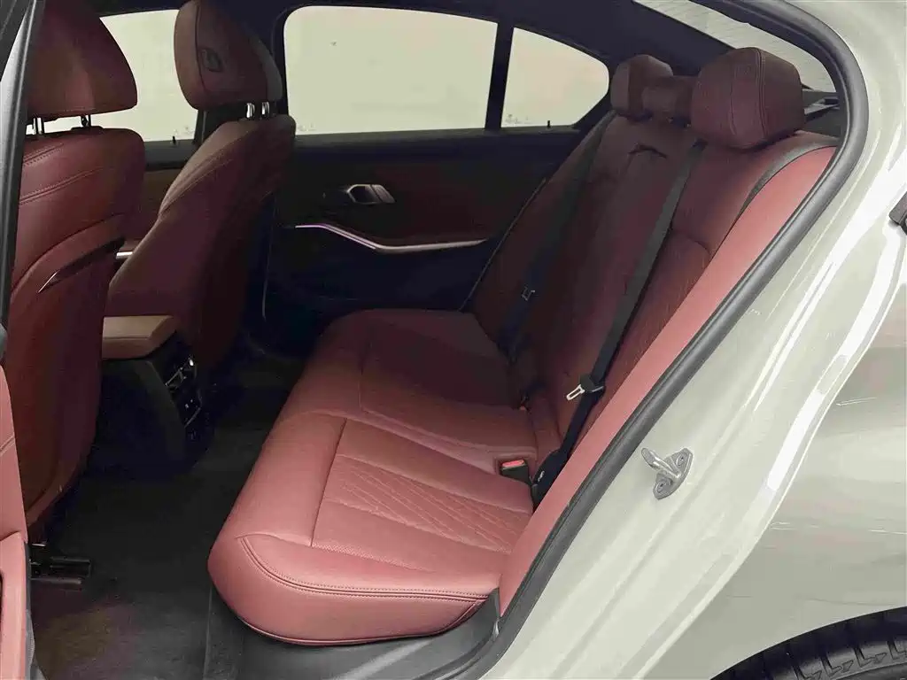 BMW 3 Series — миниатюра 14