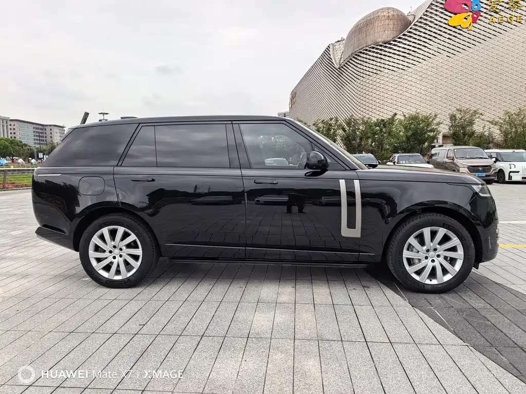 Land Rover Range Rover — миниатюра 7