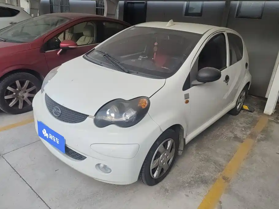 BYD F0