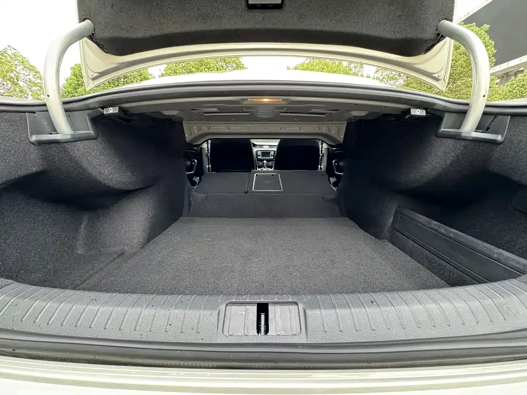 Volkswagen Magotan — миниатюра 16