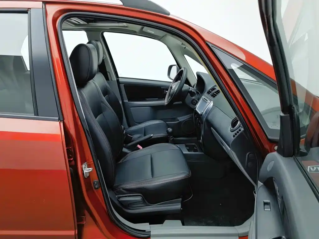 Suzuki SX4 — миниатюра 23