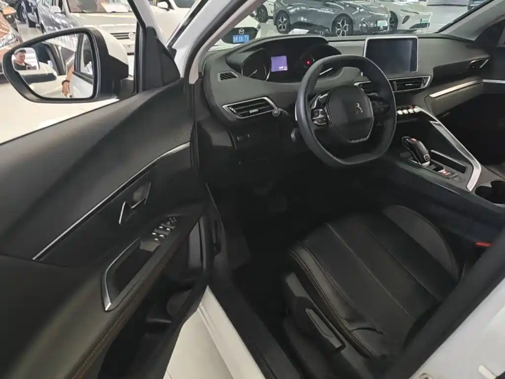 Peugeot 4008 — миниатюра 15