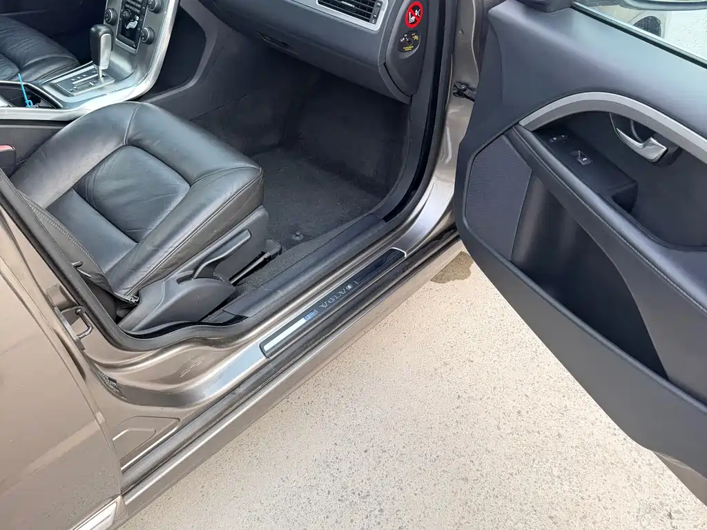 Volvo S80L — миниатюра 17