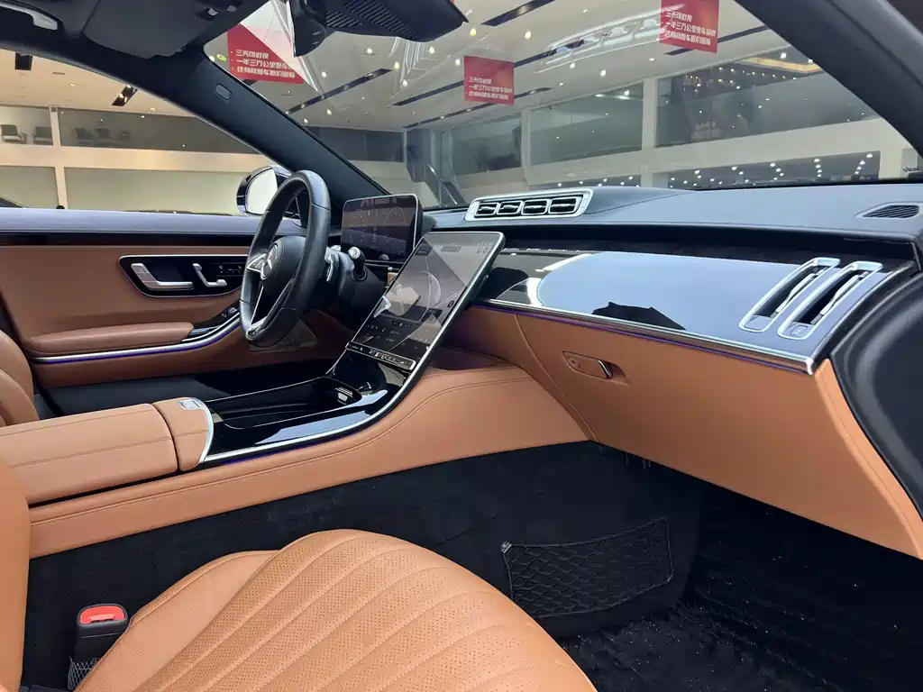 Mercedes-Benz S-Class — миниатюра 12