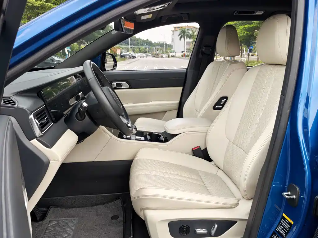 Li Auto Li ONE — миниатюра 6