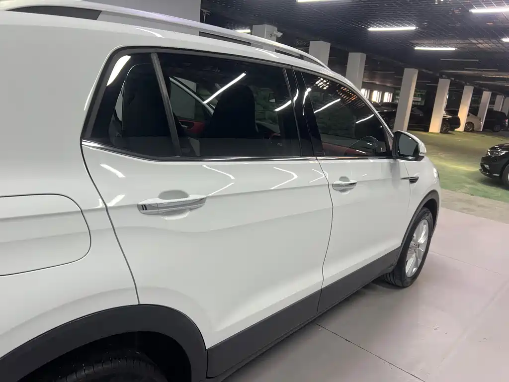 Volkswagen T-Cross — миниатюра 24
