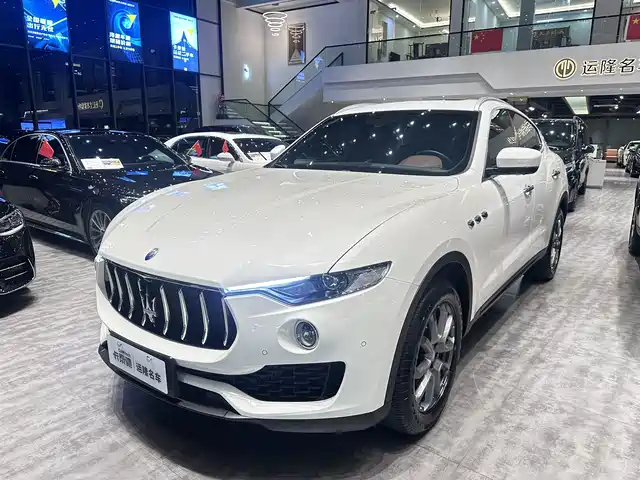 MASERATI LEVANTE 2019