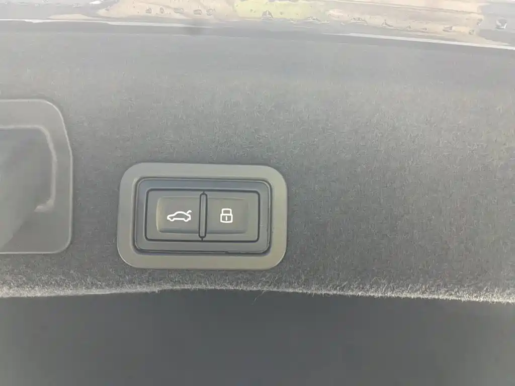 Audi A6L — миниатюра 29