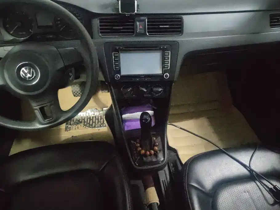 Volkswagen Santana — миниатюра 13
