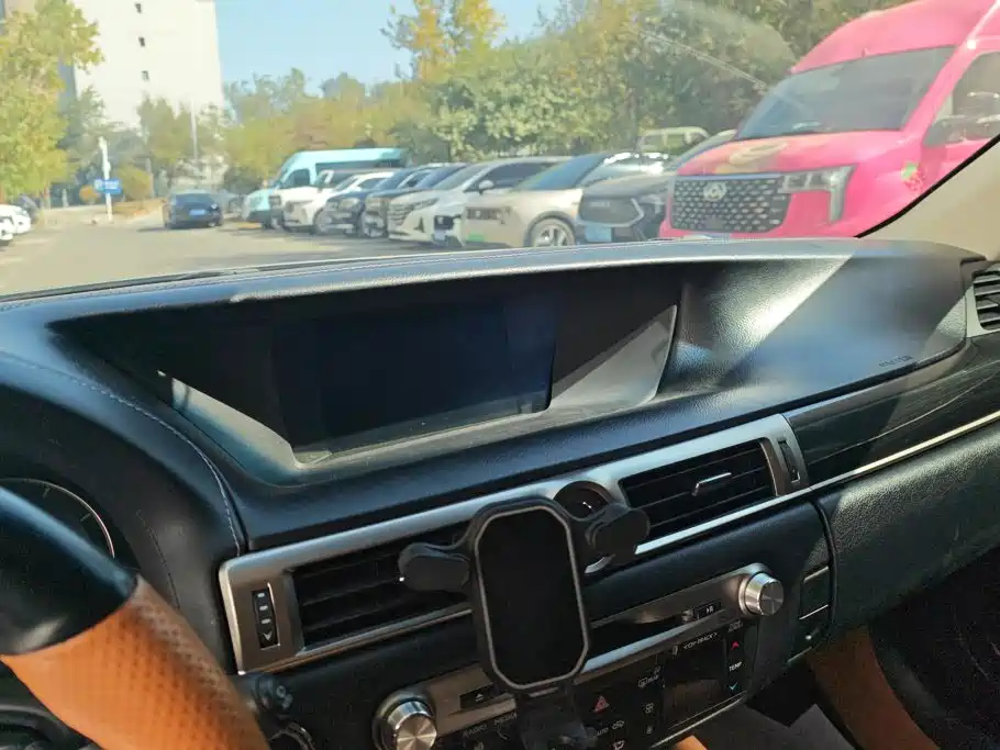 Lexus GS — миниатюра 13