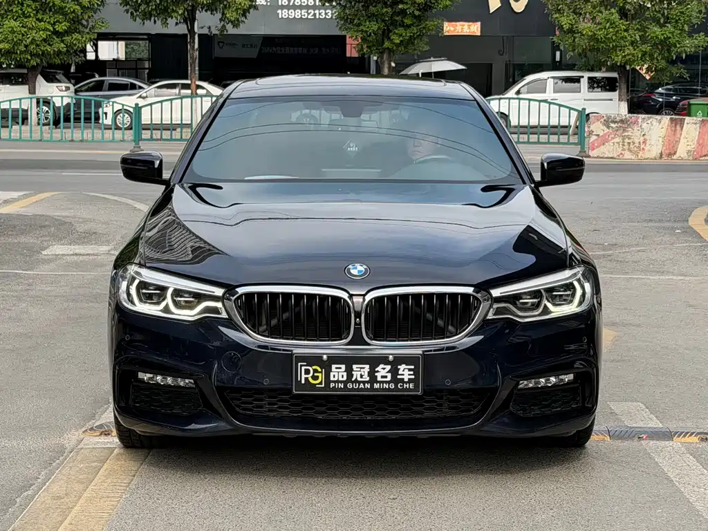 BMW 5 Series — миниатюра 2